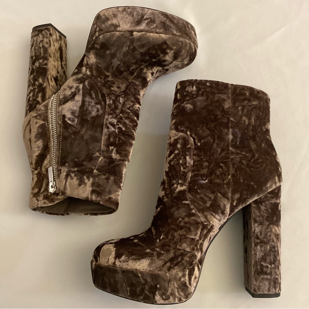 Gianni Bini 6.5 Didier Velvet Platform Block Heel Booties Women’s Ankle Boots - Picture 9 of 11